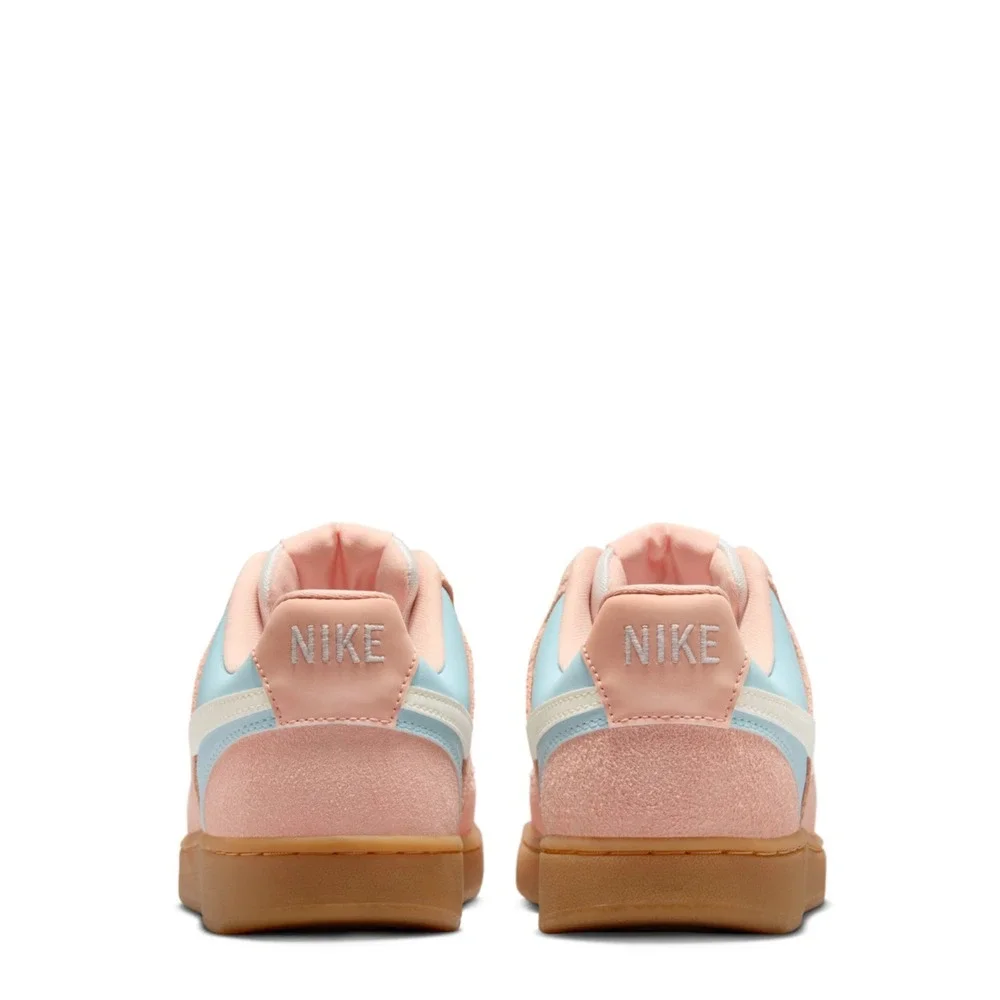 SIZE 8 - NIKE WOMENS COURT VISION LOW SNEAKER